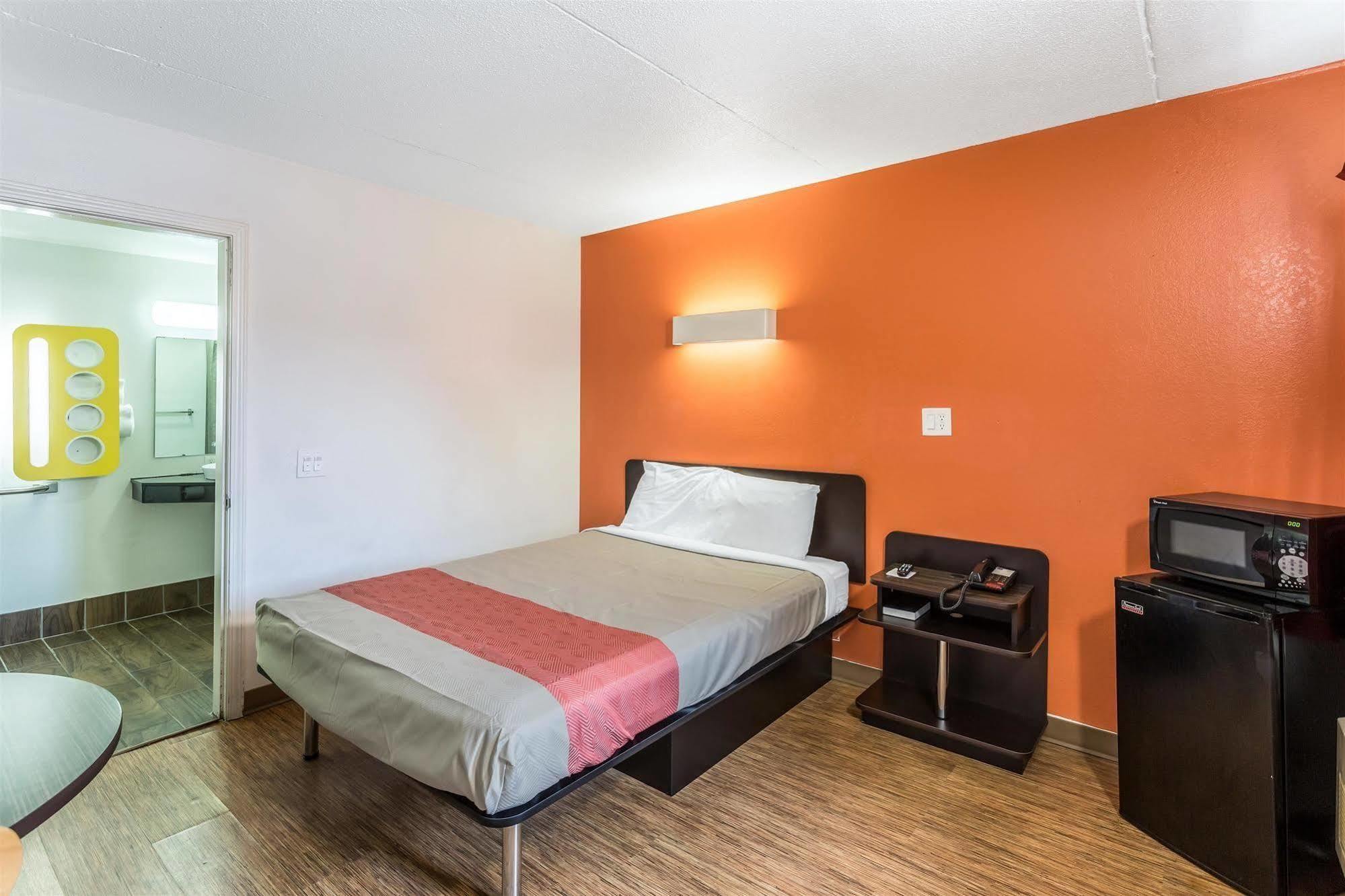 Hotel 41 - Evansville, In 2*